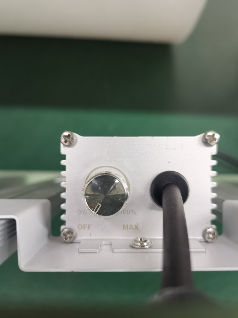 GoldenBuds 120W Spider LED Grow Light - Power Detail